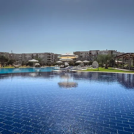 Thalassa Beach 2 Bedroom Family Holiday Διαμέρισμα *