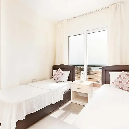 Thalassa Beach 2 Bedroom Family Holiday Appartement *